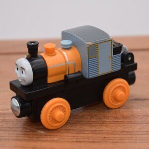 Dash Orange 2012 - Thomas & Friends Wooden Railway Train Engine Magnetic Y4384